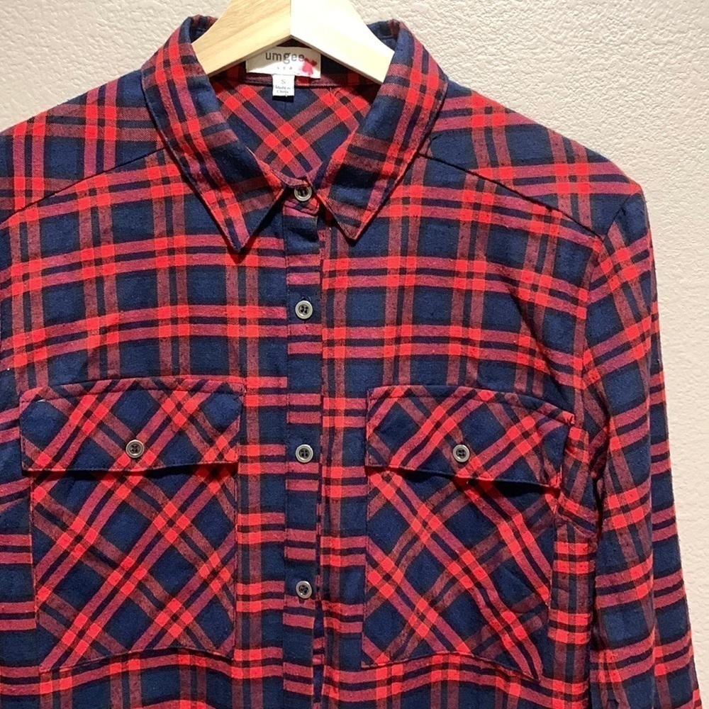 UMGEE Plaid Long Tab Sleeve Button Down Tunic with High Slits